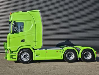 S770 V8 / 6x4 / RETARDER / FULL AIR /